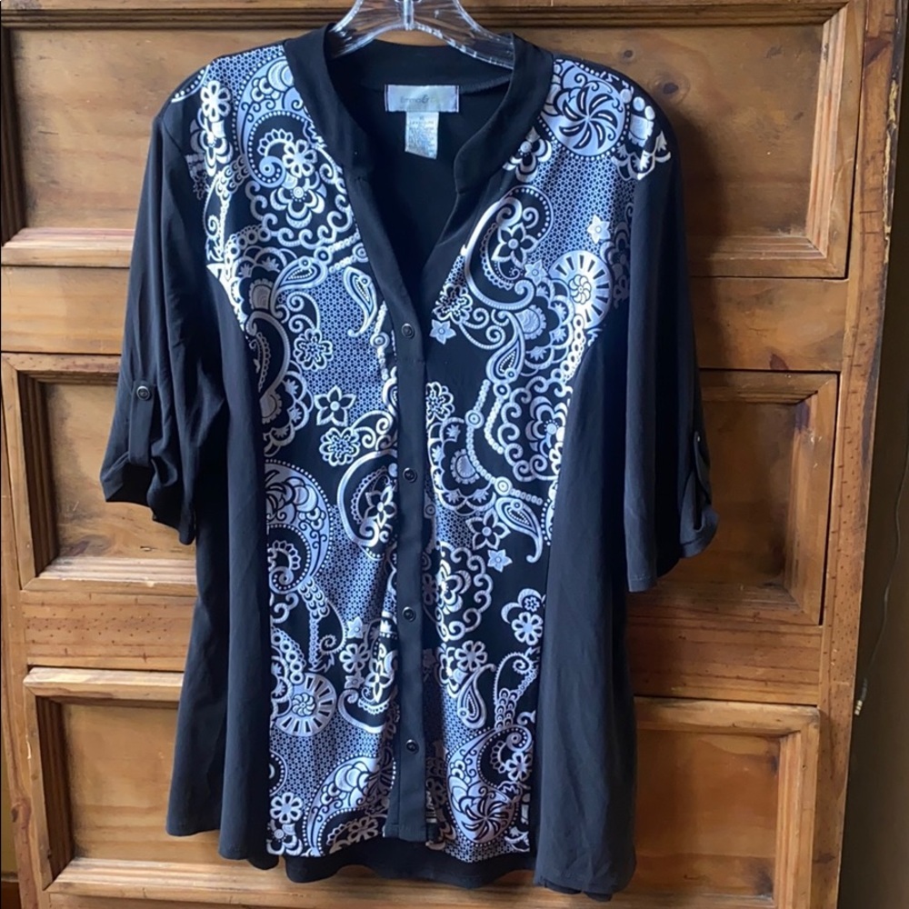 Women’s blouse